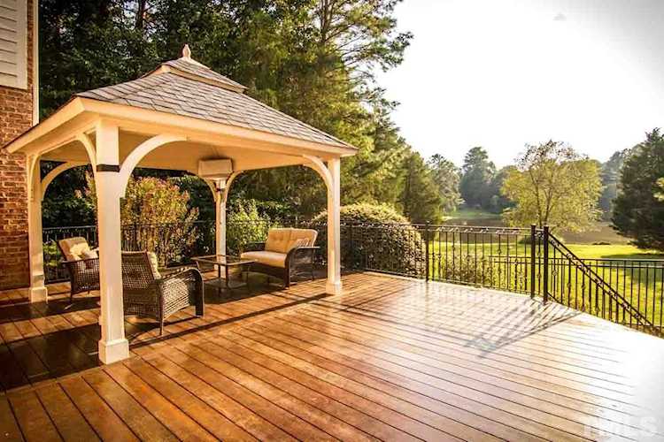 512 Tharps Lane Raleigh, NC 27614