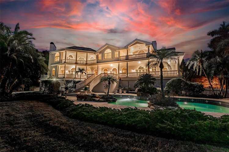 1507 Bay Point Dr Sarasota, FL 34236