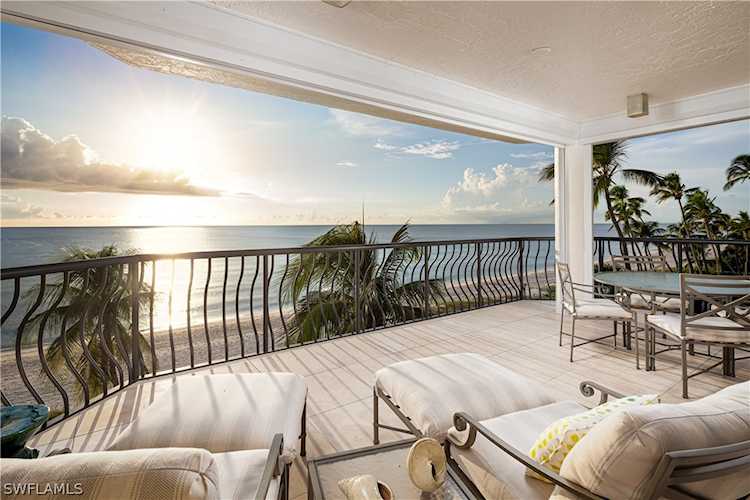 1221 N Gulf Shore Blvd #502 Naples, FL 34102