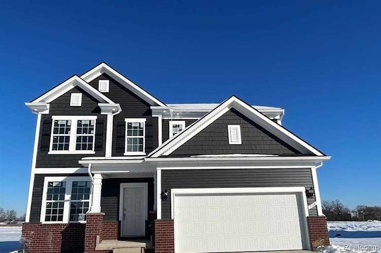 736 Haywood Dr Saline, MI 48176