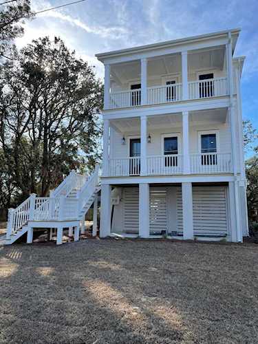569 Lynne Ave Charleston, SC 29412