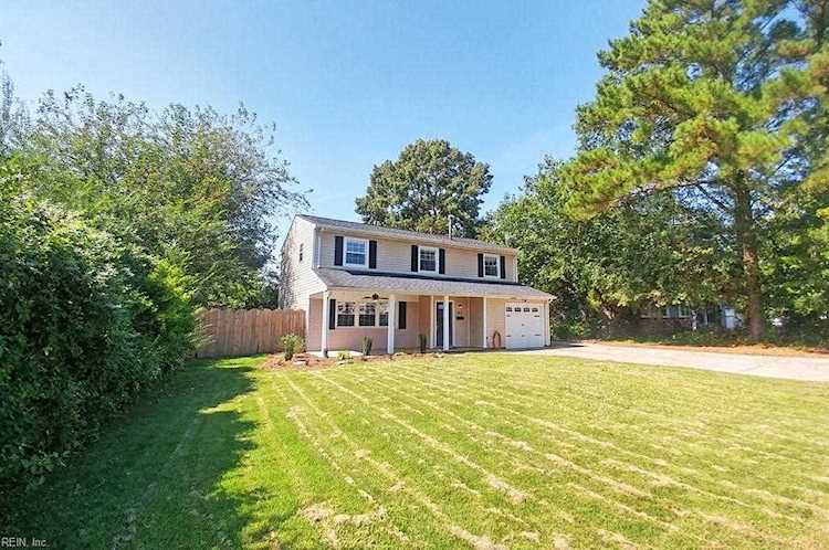 813 Kings Arms Dr Virginia Beach, VA 23452