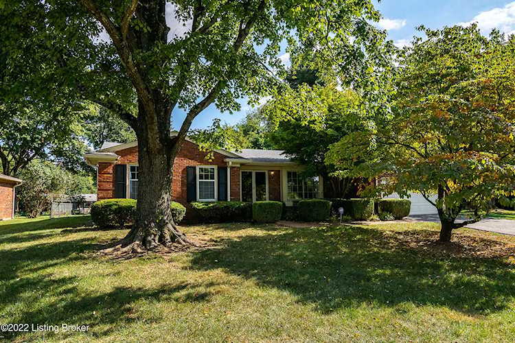 11202 Darlington Pl Louisville, KY 40243