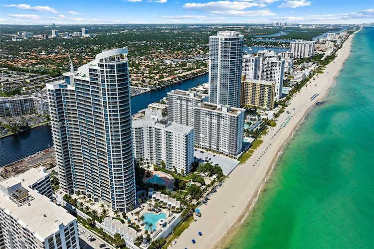 3101 S Ocean Dr #406 Hollywood, FL 33019