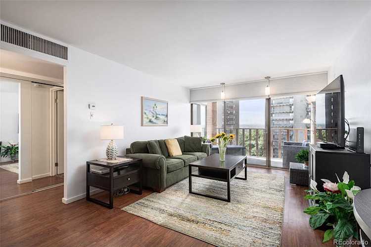 400 S Lafayette St #1006 Washington Park Stunning views set the stage for stylish living in this meticulously maintained Wash Park residence.... Denver Denver CO 80209 7339665 condo for sale $422,000 7339665 Photo 1