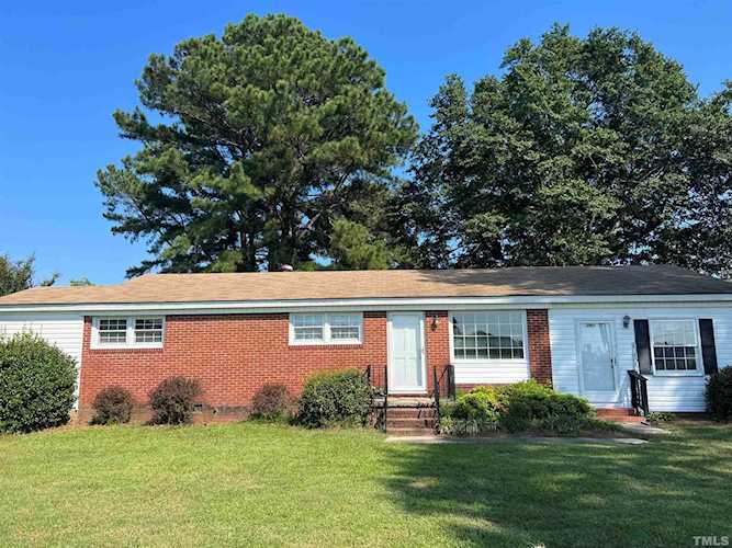 2103 S Elm Avenue Dunn, NC 28334