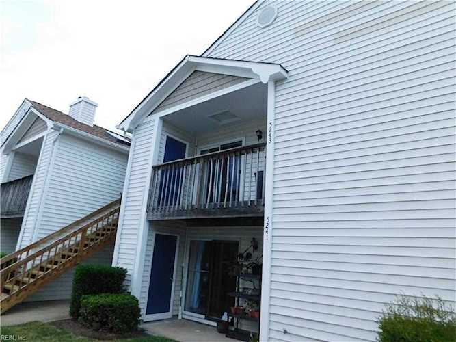 5243 Breezewood Arch Virginia Beach, VA 23464 home for sale, MLS#10457631 - Crescas Real Estate Photo 1