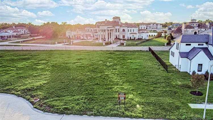 46 Alexandra Way Circle Richmond, TX 77469
