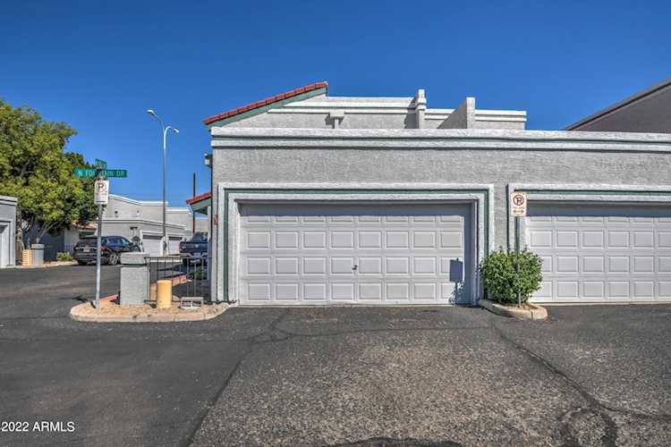 8731 N Fountain Drive Peoria, AZ 85345
