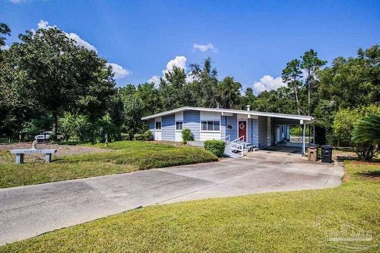 652 Valley Dr Pensacola, FL 32503 | MLS 616053 Photo 1