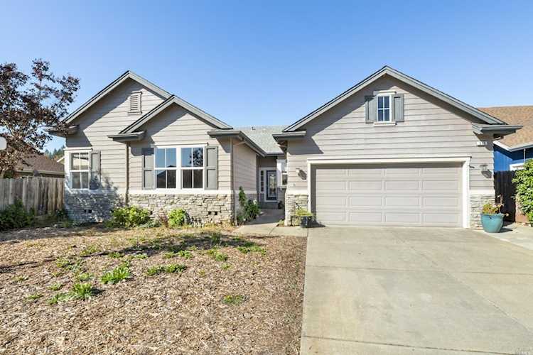 315 Cabernet Street Cloverdale, CA 95425