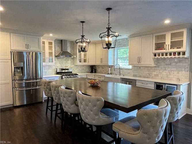 862 Dwyer Rd Virginia Beach, VA 23454
