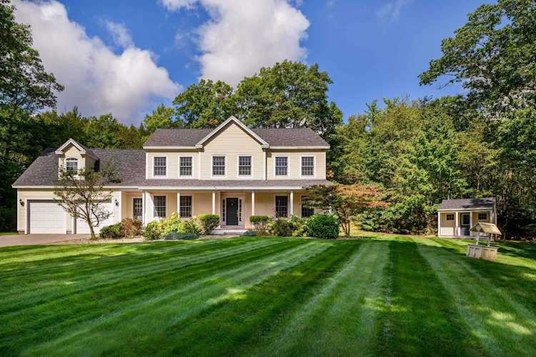 10 Heron Dr York, ME 03909