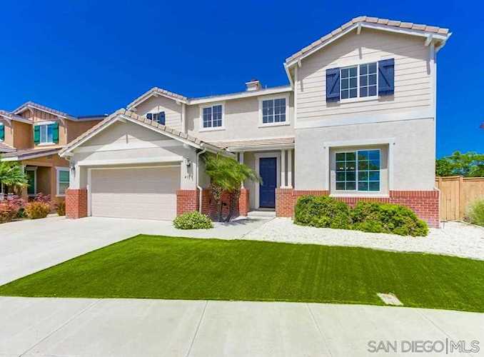 4370 Vista Verde Way Oceanside, CA 92057