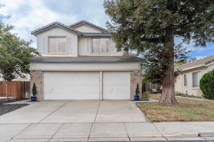 933 Turquoise Street Vacaville, CA 95687