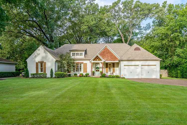 421 E Erwin Dr Memphis, TN 38117