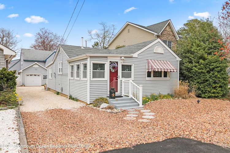 574 Princeton Ave Brick, NJ 08724 | MLS 22230143 Photo 1
