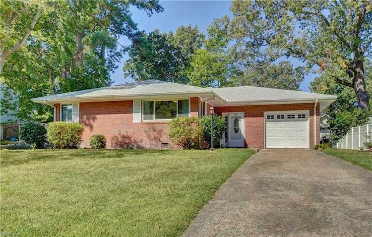 509 Lynn Shores Dr Virginia Beach, VA 23452