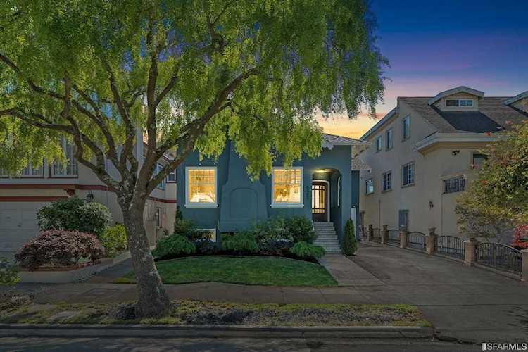 521 Magellan Avenue San Francisco, CA 94116 home for sale, MLS#422696494 Rebecca Realtor Photo 1