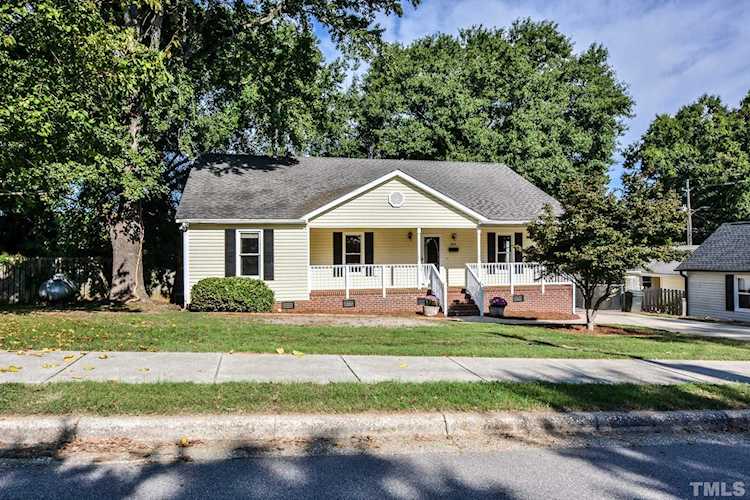 304 S Smith Street Clayton, NC 27520