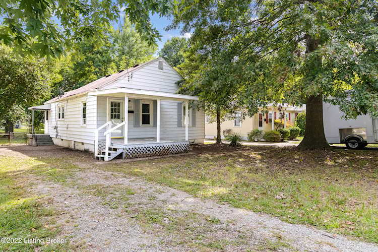 4627 Hillside Dr Louisville, KY 40216