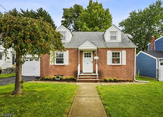 98 Sherwood St Clifton City, NJ 07013
