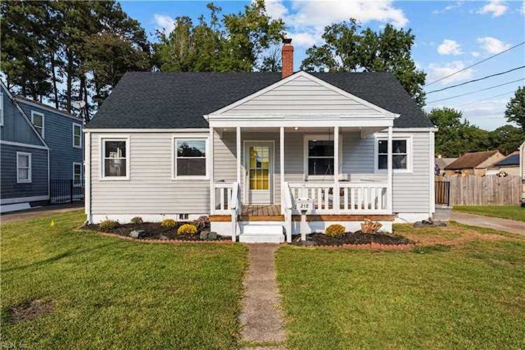 218 Tareyton Ln Portsmouth, VA 23701