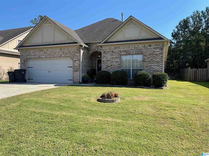 1012 Kerry Drive Calera, AL 35040