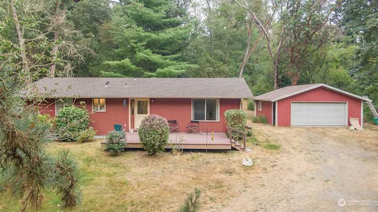 9308 SW 216th St Vashon, WA 98070