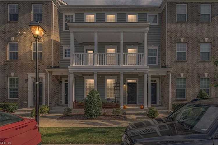 320 Fountain Way #97 Hampton, VA 23666
