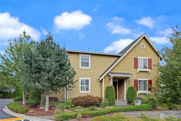 9838 NE 138th Place #28 Kirkland, WA 98034