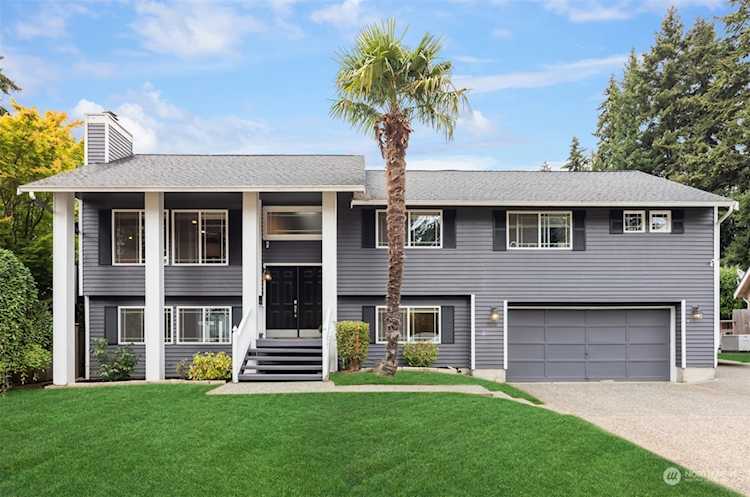 7019 177th St SW Edmonds, WA 98026