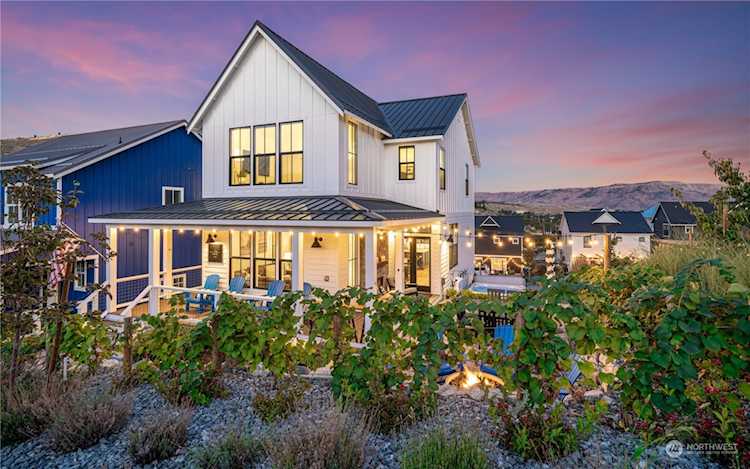 128 Bobcat Ln Chelan, WA 98816