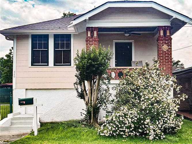 540 Chalmette St Harvey, LA 70058