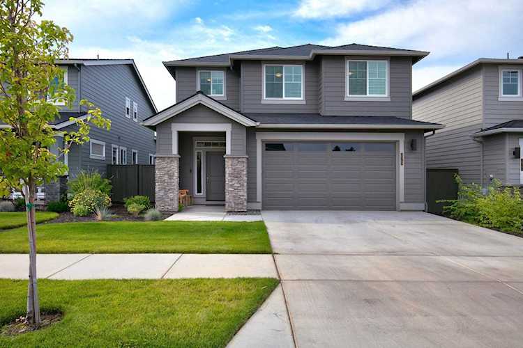 20769 SE Iron Horse Ln Bend, OR 97702
