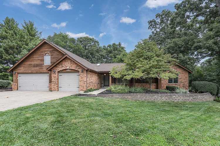 2 Woodford Place St Charles, MO 63301