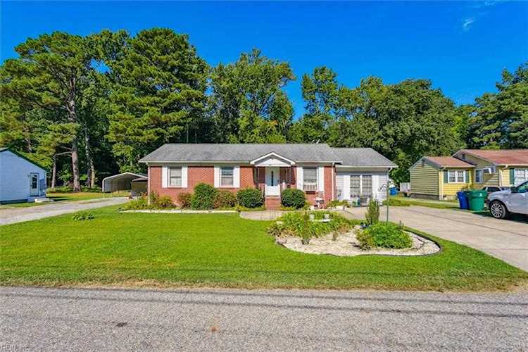569 Taliaferro Rd Newport News, VA 23603