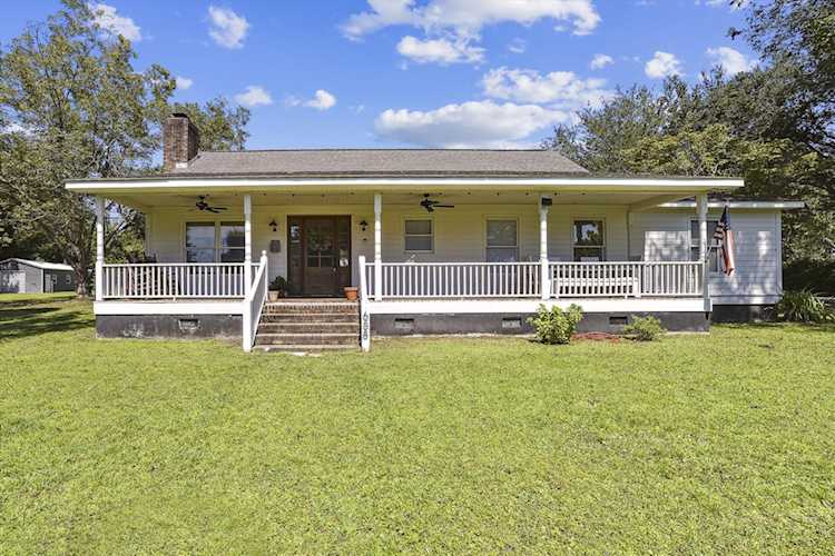 4658 Shark Hole Rd Meggett, SC 29449