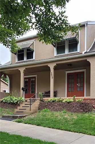 1300 S Noyes Blvd, St Joseph, MO 64507 | home for sale Photo 1
