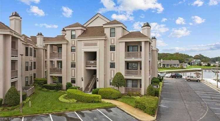 417 Harbour Point #306 Virginia Beach, VA 23451