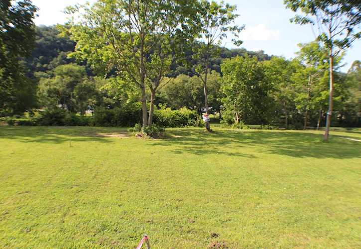 1st Ave Marlinton, WV 24954