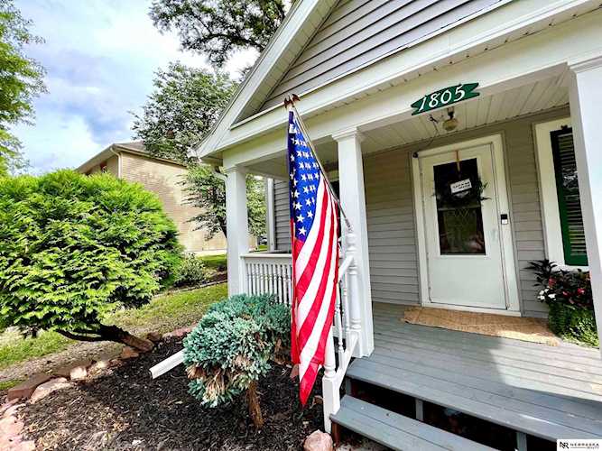 1805 Euclid Ave Lincoln, NE 68502 | MLS 22218288 Photo 1