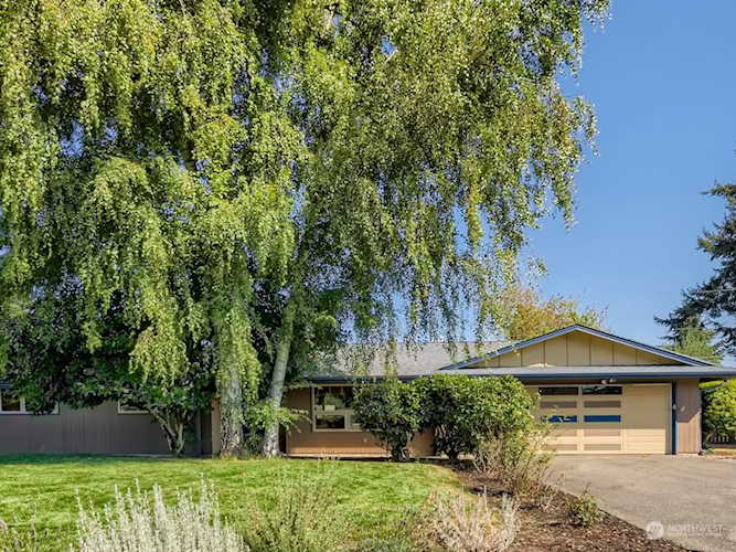 7839 78th Ave SW Lakewood, WA 98498
