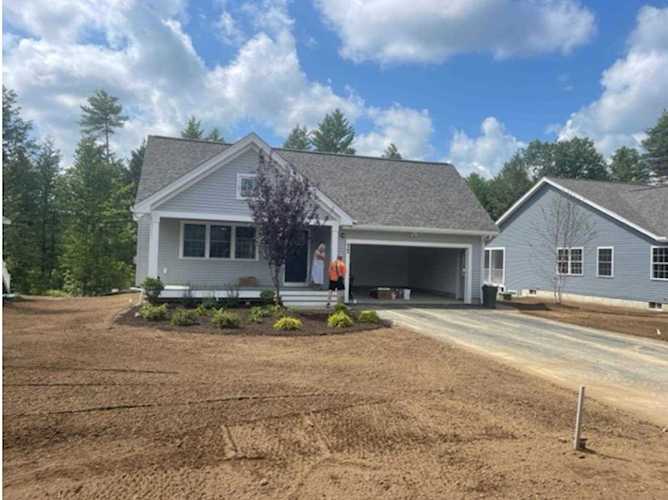 77 Three Ponds Dr #45 Brentwood, NH 03833