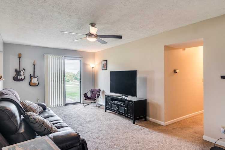 9473 Woodland Hills Drive West Chester, OH 45011