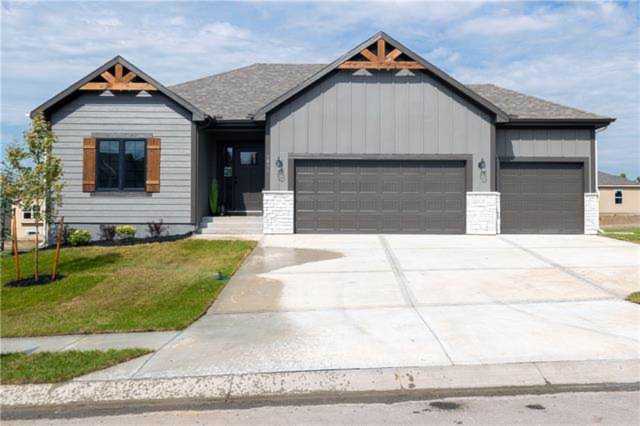 1811 Alpine Dr Pleasant Hill, MO 64080 | MLS 2399884 Photo 1