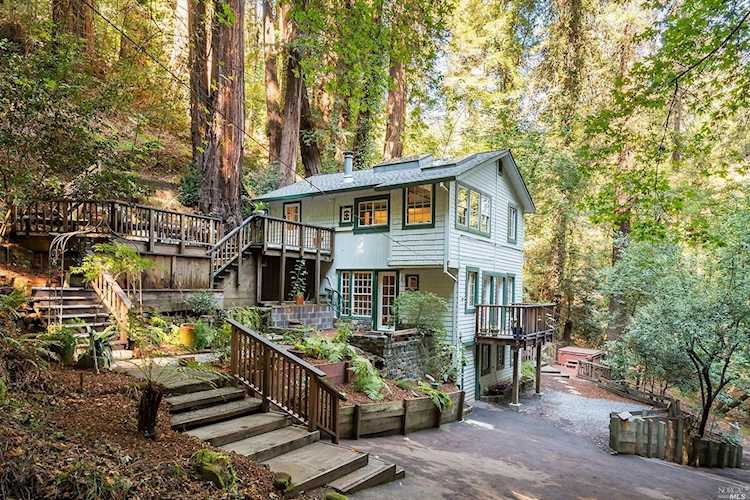 61 Conifer Way Woodacre, CA 94973