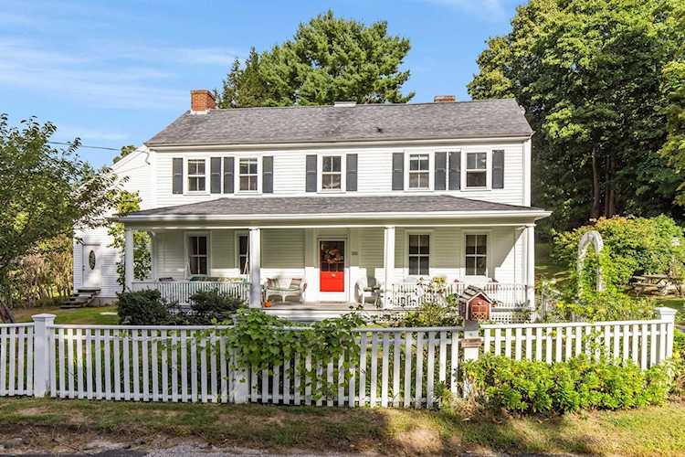 215 Post Rd Greenland, NH 03840