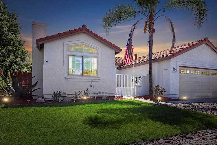 4901 Dulin Rd Fallbrook, CA 92028