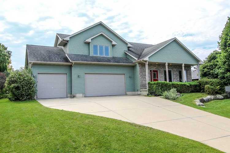 W8233 Bridle Path Lake Mills, WI 53551
